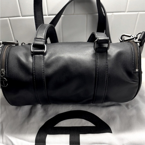 Telfar Handbags - Medium Telfar Duffle- Black